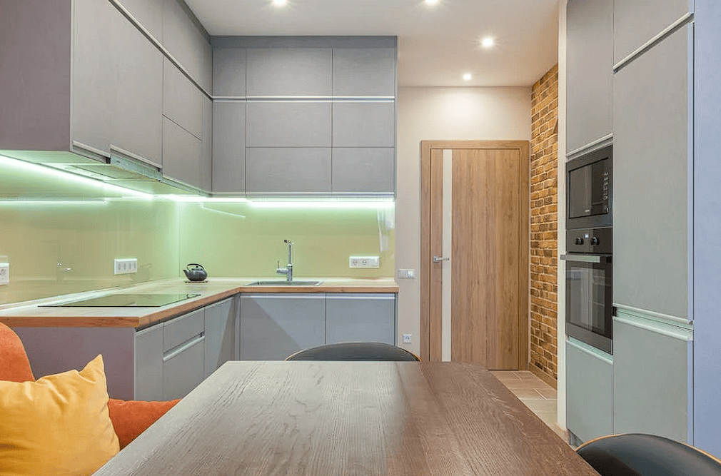 maximising storage space in your kitchen cabinets
